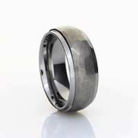 [HE.WEDD.0050477] Dome Step Edge Tungsten Band High Polish Edges With Hammer Finish Center