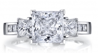 3- Stone Princess Semi Ring W/Princess Channel Set Sides Size 6 2p=.060ct 8p=0.36ct