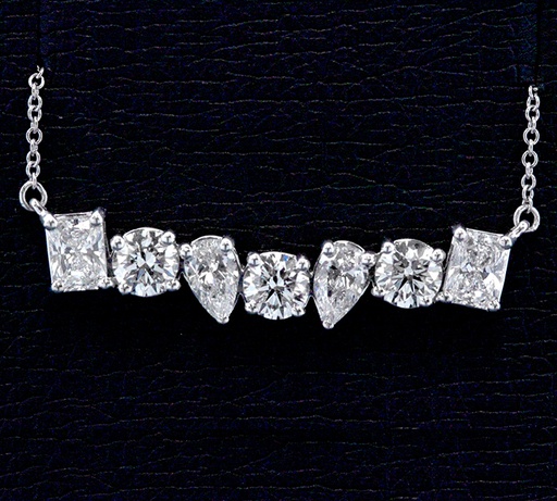 [NO.DIAM.0010102] 18k White Gold Multi Shape 7 Diamond Necklace 1.93cttw