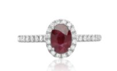 [GJRG.00080193] Oval Ruby with Diamond Halo and Diamond Shank Ring